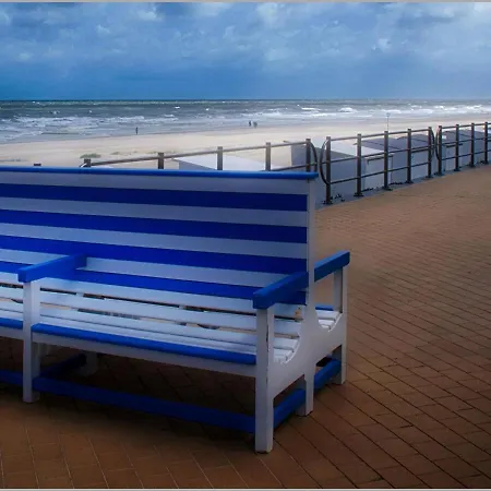 아파트 On The 5th Floor With A Beautiful View 미들케르케