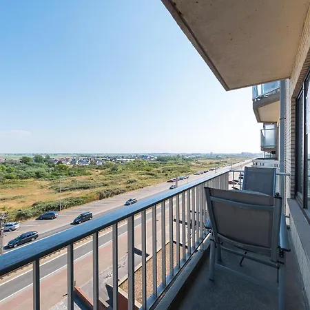 On The 5th Floor With A Beautiful View Apartment *